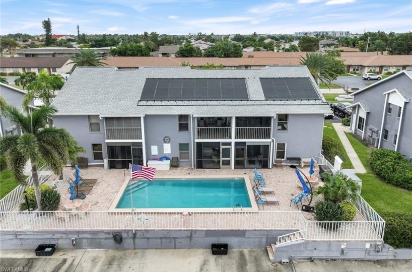 house with pool for sale