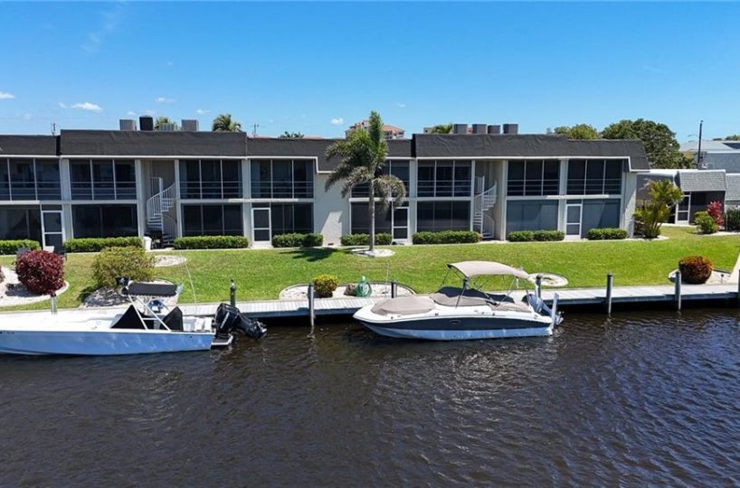 house with pool for sale