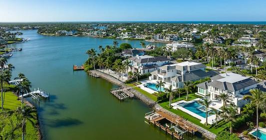 Florida waterfront communities