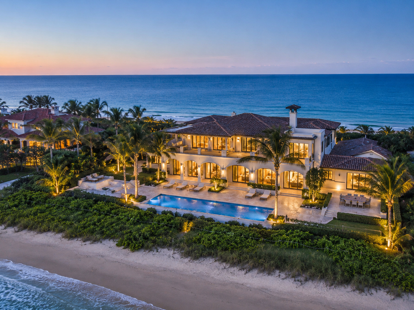 Golden Beach Florida waterfront homes between the Atlantic Ocean and Intracoastal Waterway